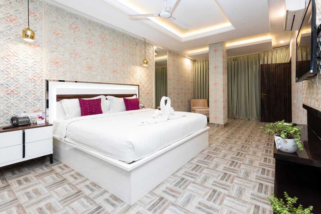 Hotel Casa Aishbagh Lucknow Bagian luar foto
