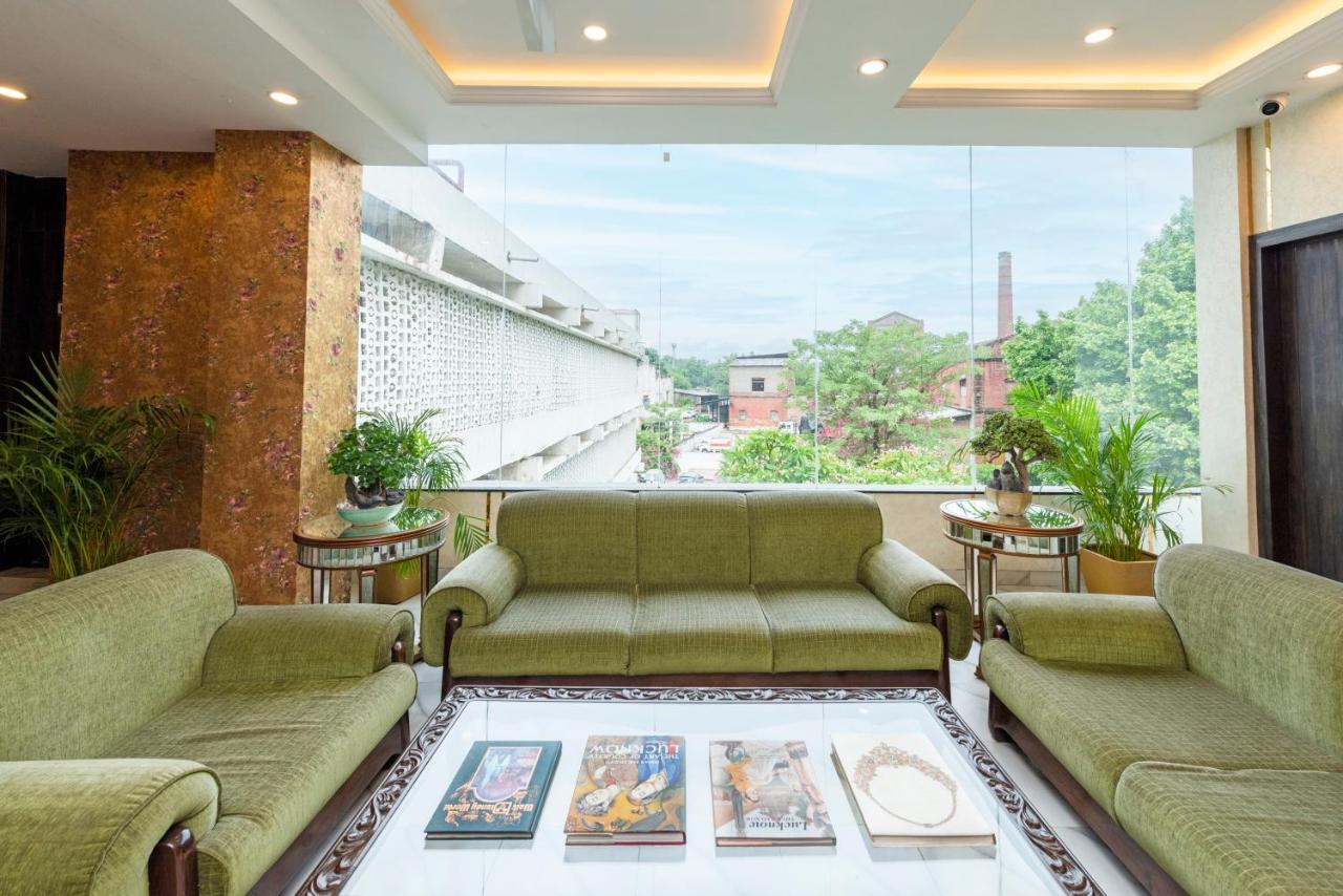 Hotel Casa Aishbagh Lucknow Bagian luar foto