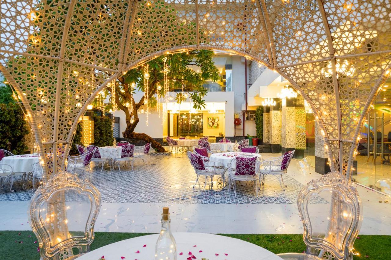 Hotel Casa Aishbagh Lucknow Bagian luar foto