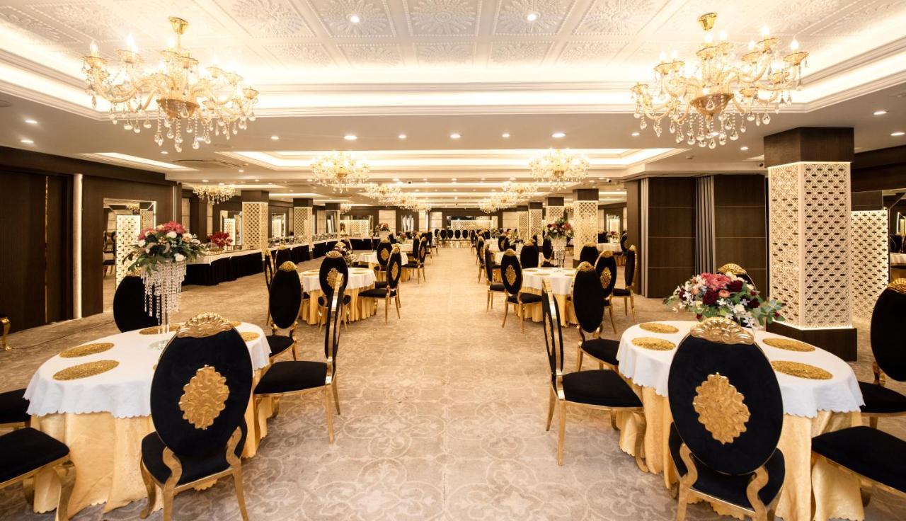 Hotel Casa Aishbagh Lucknow Bagian luar foto